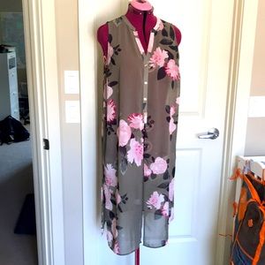 Summer sleeveless tunic. Size L